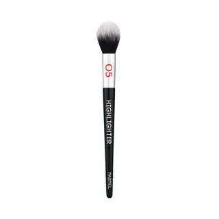 Pastel Profashion Highlighter Brush 05 – pinceau illuminateur pour un glow naturel et précis
