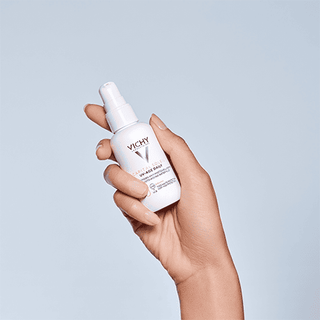Vichy Capital Soleil UV-Age Daily spf50+ 40ml = Trousse + 4 Formats Voyage OFFERTS