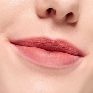 Essence -  BLUR soufflé matte lip cream 10