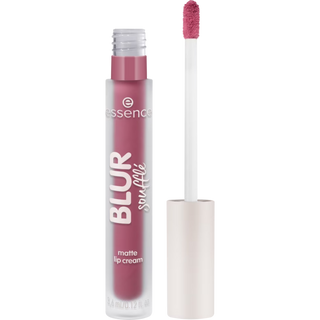 Essence -  BLUR soufflé matte lip cream 05