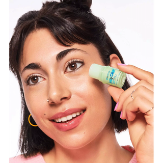 Essence -  jelly GRIP undereye primer stick